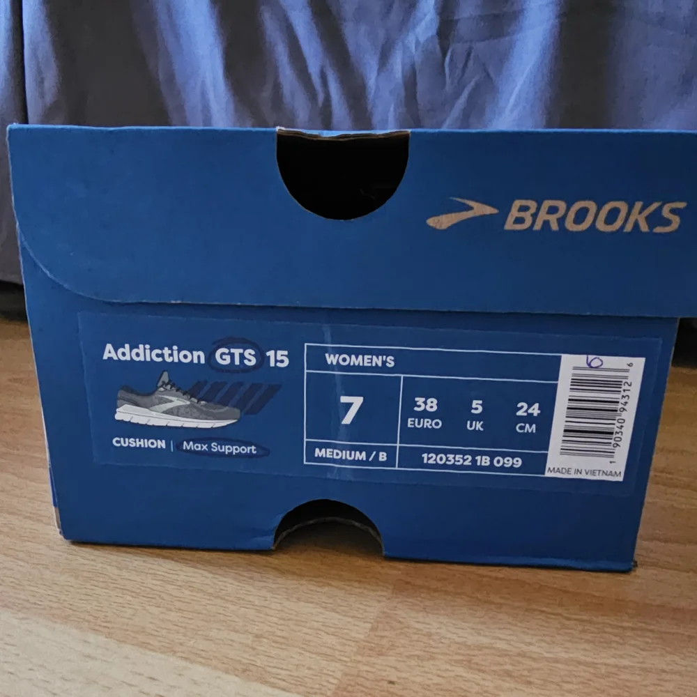 Brooks Addiction WOMENs Gray Running Shoes NIB - Picture 4 of 5